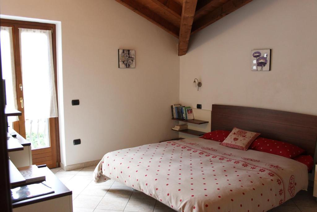Villetta Nembra Edolo Zimmer foto